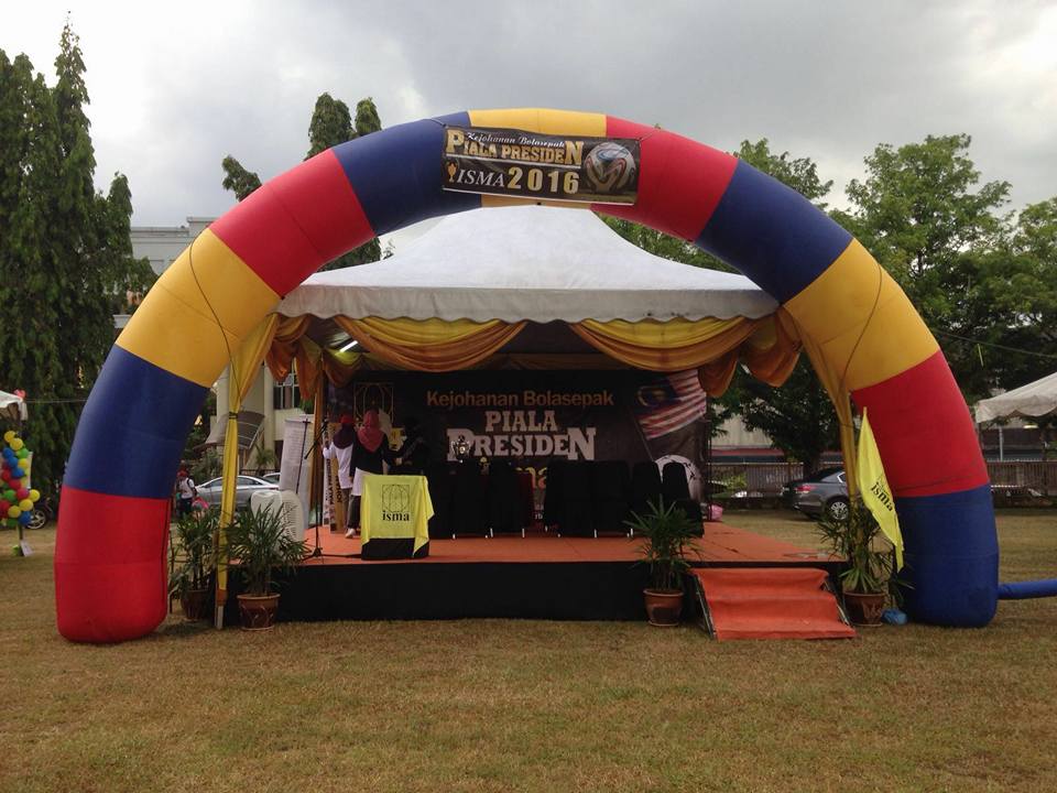 Inflatables bouncing castle Malaysia: Kejohanan Piala Bola 