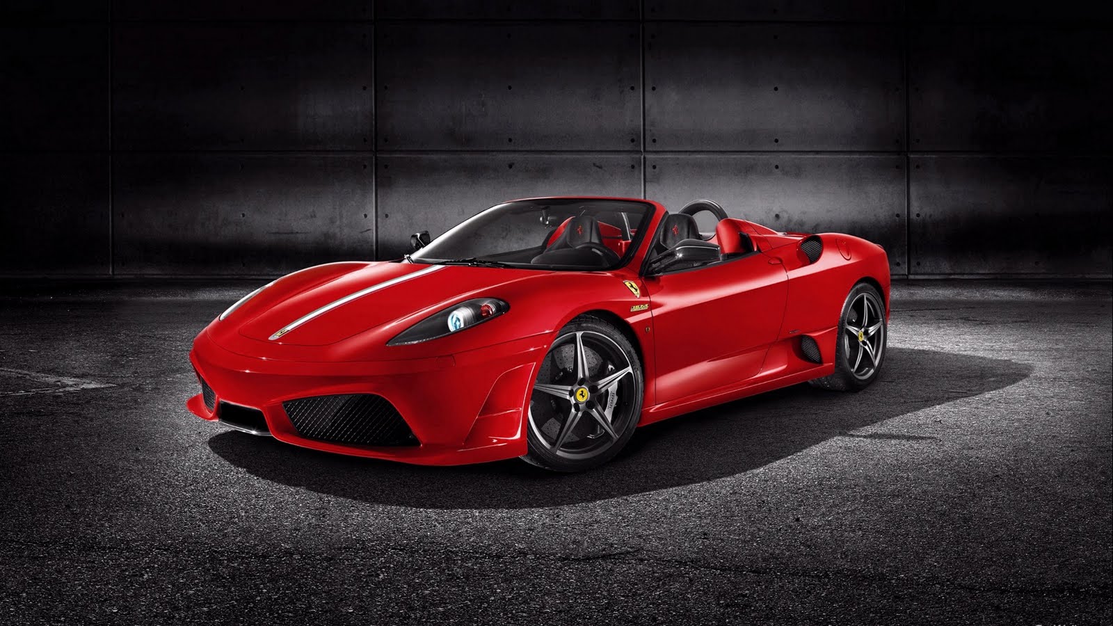 Ultimate Ferrari Guide: HD Wallpaper