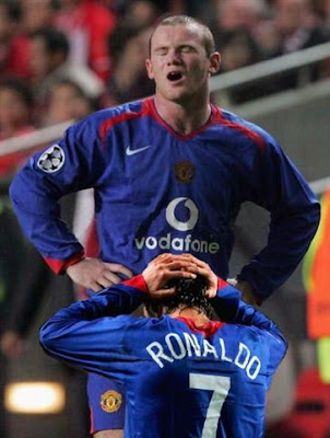 Ronaldo  Rooney Kissing on Kiss The Ring  Bitch  Deuce Of Davenport