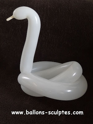 cygne en ballon
