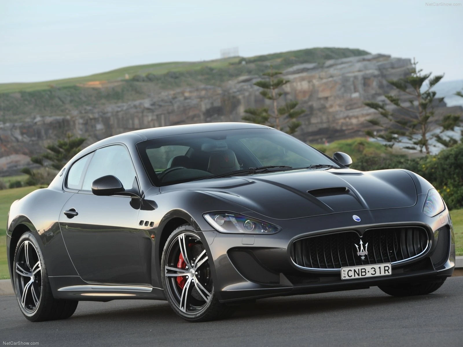 Hình ảnh siêu xe Maserati GranTurismo MC Stradale 2014 & nội ngoại thất