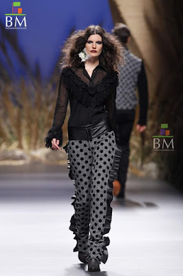 Madrid Fashion Week photos, Madrid Fashion Week Wallpaper gallery, pictures Madrid Fashion Week, Bollywood Fashion Shows, Bollywood news, Bollywood pictures, Madrid Fashion Week Photo Gallery, Madrid Fashion Week Reviews, Madrid Fashion Week News