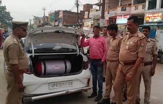 जनपद के समस्त थाना क्षेत्रों में बैरियर लगाकर वाहनों की गई चेकिंग की