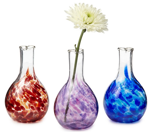 Vas Kaca Cantik untuk Menghiasi Interior Rumah Minimalis 