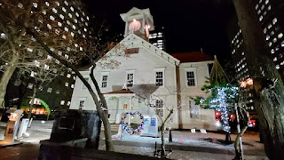 夜の札幌市時計台