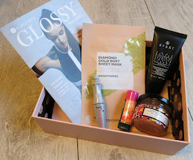 https://www.glossybox.fr/referrals.list?applyCode=SOPHIE-RH7