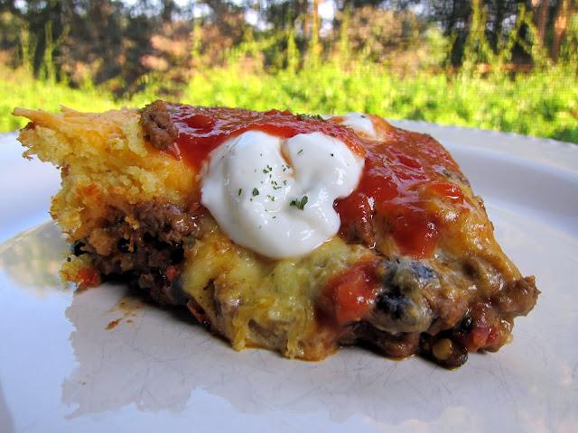 Taco Cornbread Bake Recipe - taco meat, black beans and rotel topped with boxed cornbread and cheddar - quick Mexican recipe! 