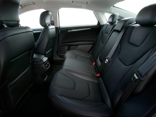 Ford Fusion 2013 - interior