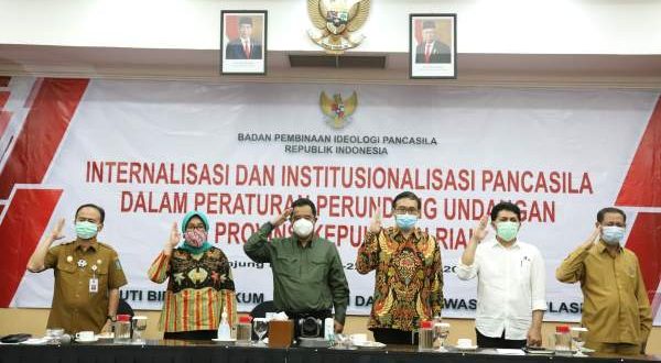 Pjs Gubernur Kepri Hadiri Acara Internalisasi dan Institusionalisasi Pancasila dalam Peraturan Perundang Undangan di Provinsi Kepri