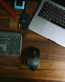 פד עכבר במחשב נייד לא מגיב לאחר תיקון במעבדת יצרן