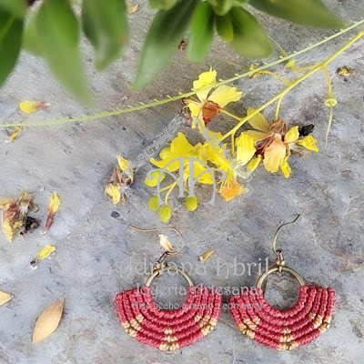 Pendientes, aros, aretes en macramé.Earrings, hoops, earrings in macramé. #AdrianaAbril