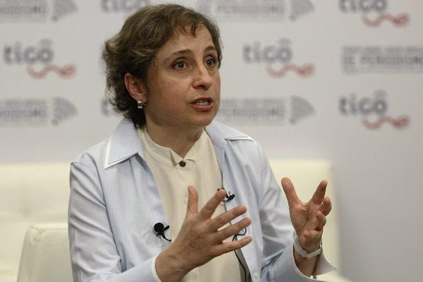 Carmen Aristegui Vuelve a dejar en ridículo a Enrique Peña Nieto!