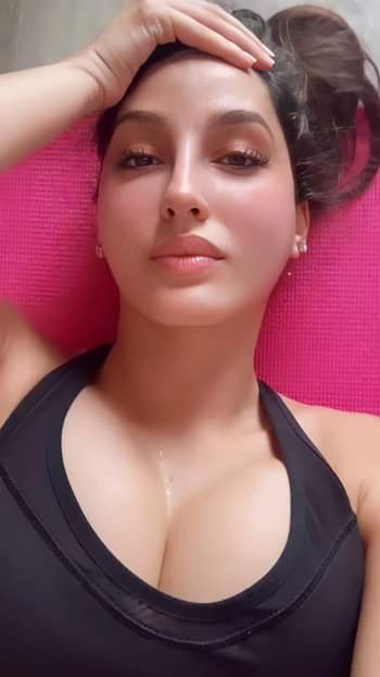 nora fatehi post workout selfie sweaty look bollywood actress