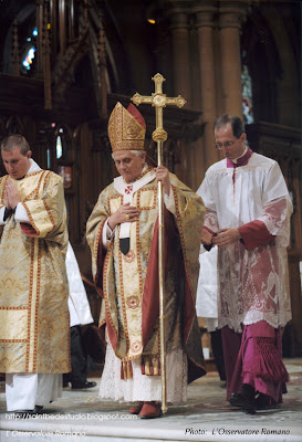 Benedict XVI vestments