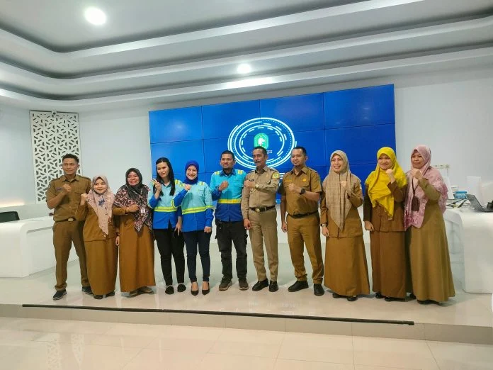 Pj Bupati Sinjai Dorong Pengelolaan Limbah B3 Medis Aman dan Efisien