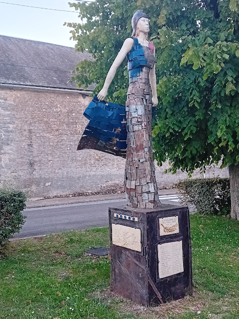 [CR] Mission Brigade de la Chocolatine IDF, de la Seine à la Loire, jour 1. Mardi 22 août 2023 20230822_205209