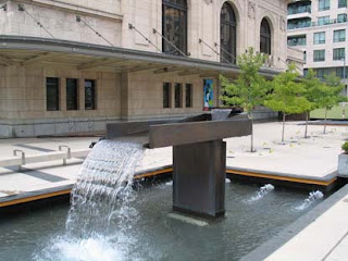 tipping fountain