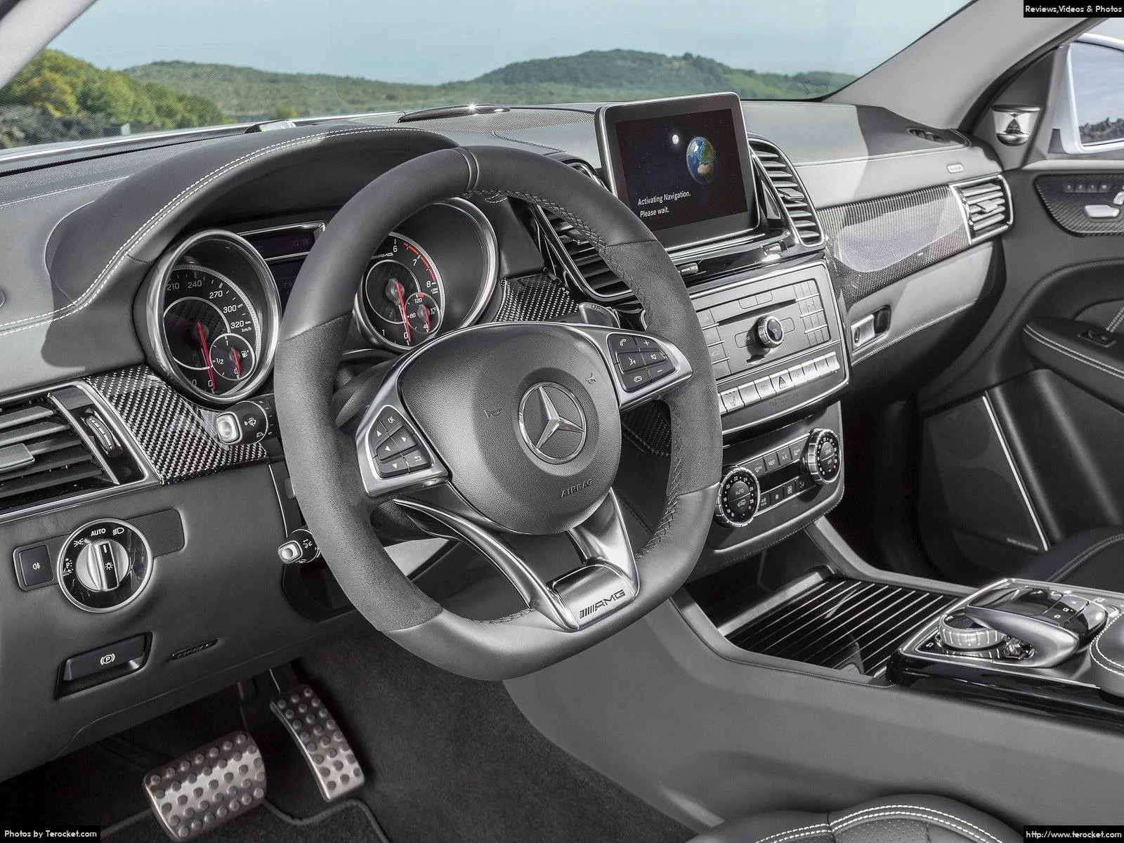 Hình ảnh xe ô tô Mercedes-Benz GLE63 AMG Coupe 2016 & nội ngoại thất