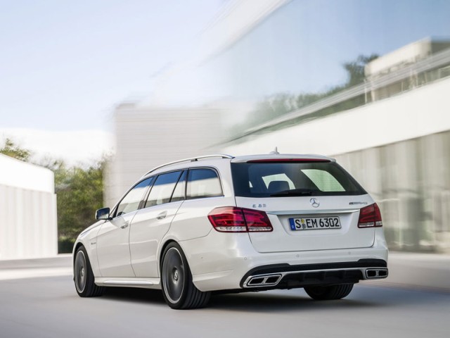 2014 Mercedes-Benz E63 AMG and CLS 63 AMG 4Matic