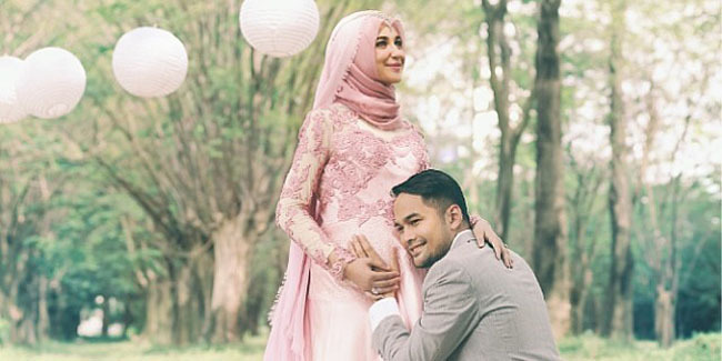 Hasil gambar untuk ibu hamil islami dan suami