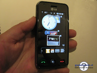  LG KC910 Renoir 8 Megapixel Phone