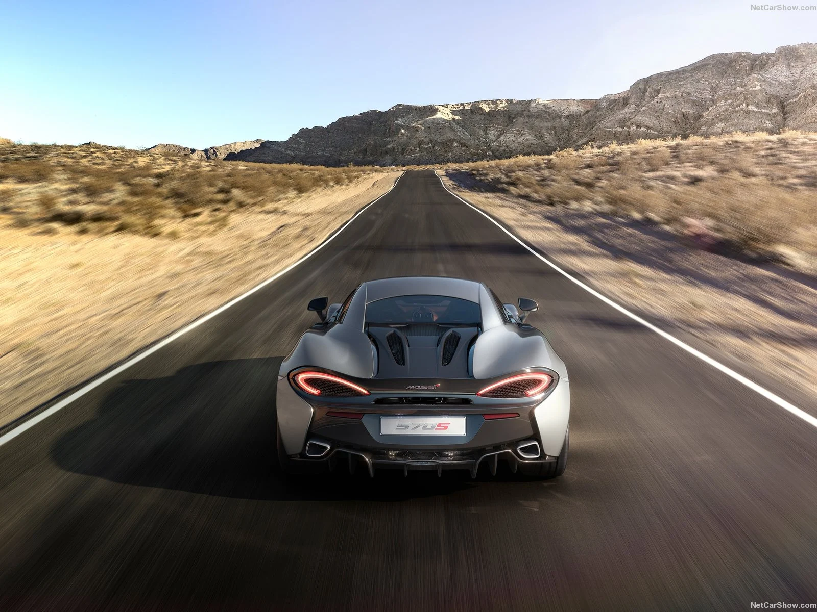 Hình ảnh siêu xe McLaren 570S Coupe 2016 & nội ngoại thất