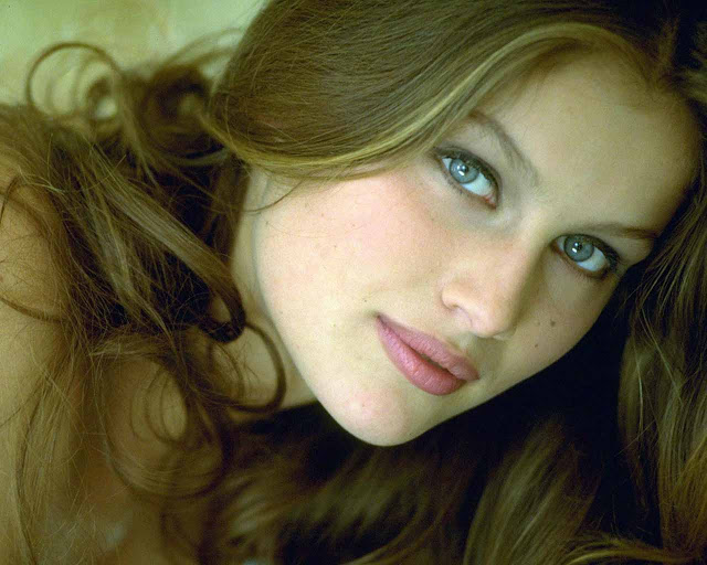 Laetitia Casta Wallpapers Free Download