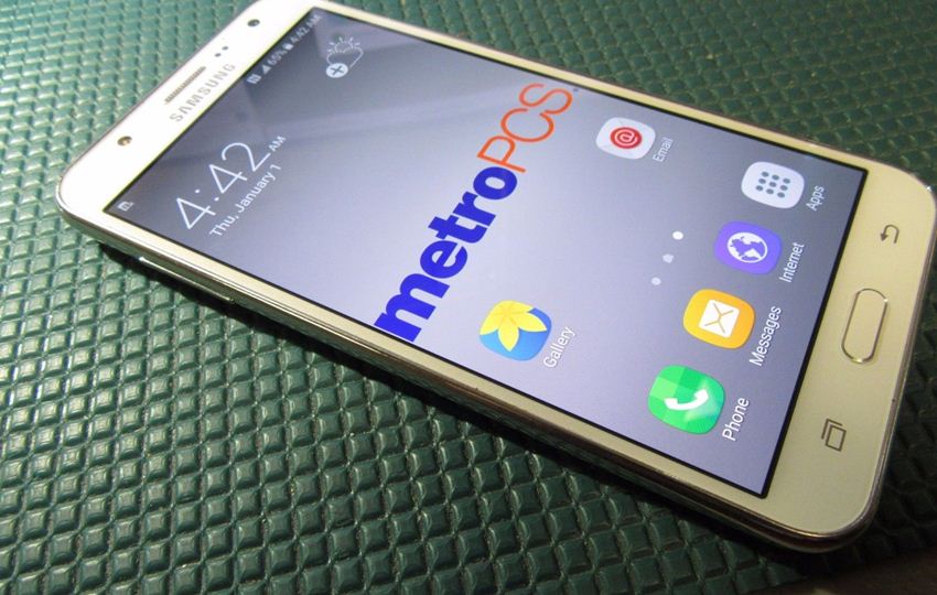 Metro PCS Samsung Galaxy J7 SM-J700T1