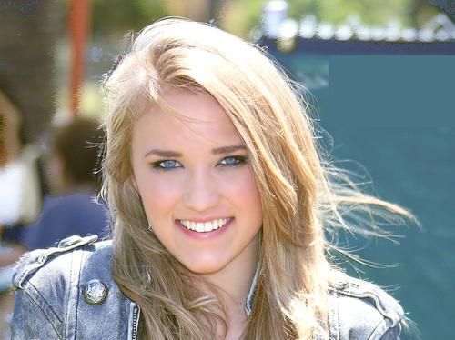 Actress Emily Osment at'A Time For Heroes Celebrity Carnival' on June 7