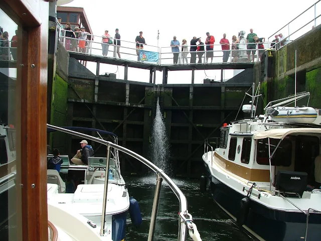 locking through to Lake Union and Washington