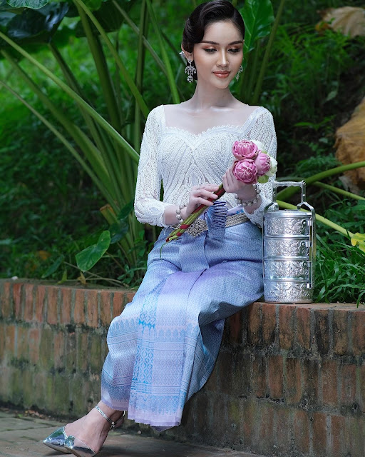 Sai Fhon – Most Beautiful Transgender Women in a Khmer Traditional Clothes