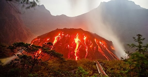 Cerita rakyat legenda gunung kelud dalam bahasa indonesia 