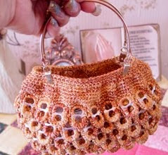 http://www.manualidadesylabores.com/bolso-de-fiesta-con-anillas-de-latas-tid-70?ko=1&contabilizaAnalisis=0