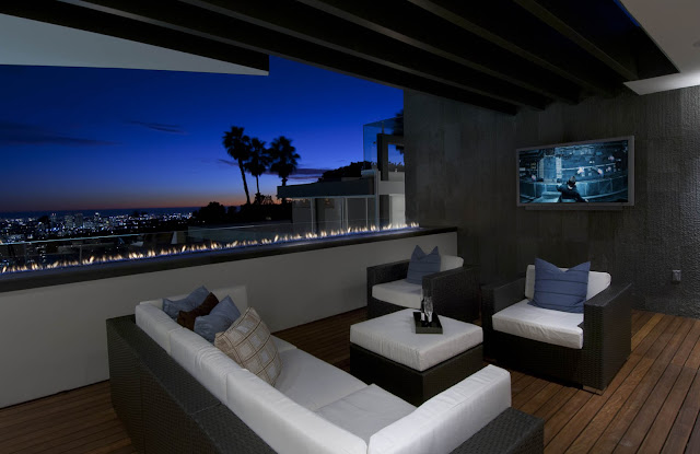 Picture of outdoor sofas on the balcony 