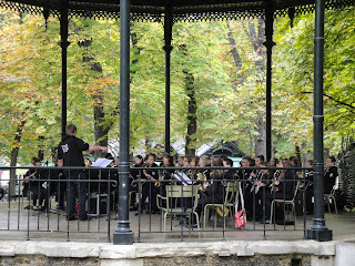 Street performers in Paris, France.