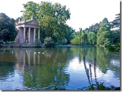 800px-Rome-VillaBorghese-TempleEsculape