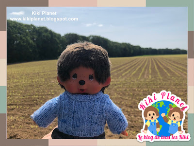 kiki monchhichi balade campagne champs lifestyle