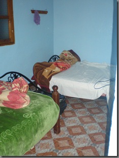 PA180001bed 2