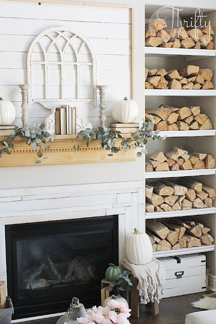 Neutral fall mantel decorating ideas. Neutral fall mantel ideas. How to decorate a mantel. White and green fall mantel decor. Farmhouse fall mantel decor and decorating ideas.