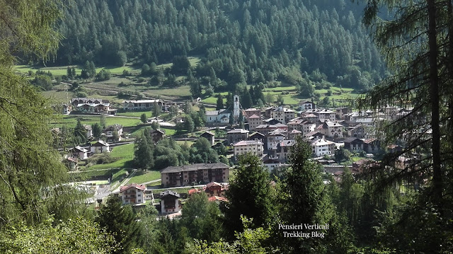 Vista dalla via che collega Cogolo alla Chiesa di Santa Lucia