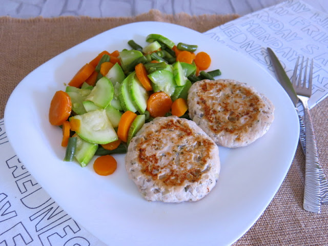 HAMBURGUESAS DE POLLO Y CHAMPIÑONES