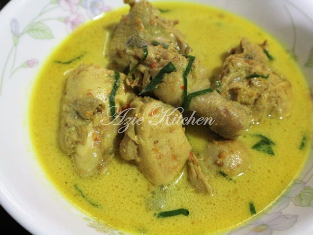 Ayam Masak Lemak Cili Api Yang Sangat Sedap dan Wajib Cuba 