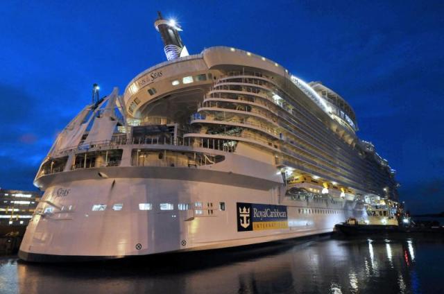 cruise ship 10 World’s Biggest Cruise Ship Ever