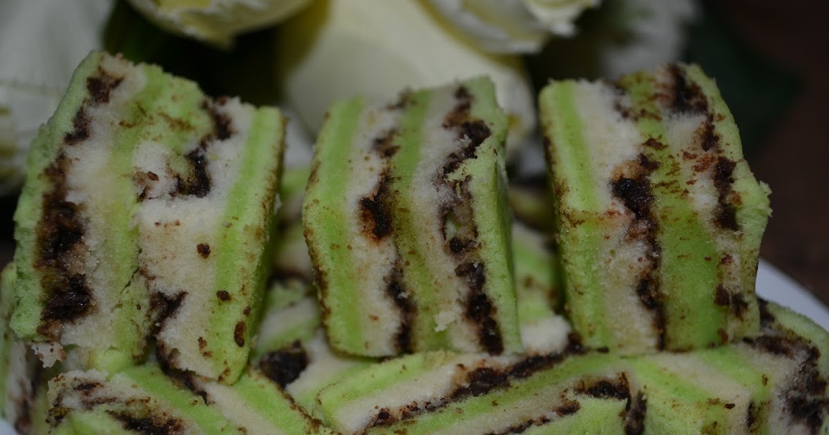 Angah Homemade: Kek Lapis Pandan Kukus