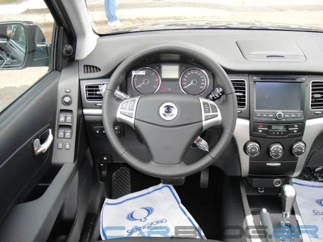 SSanngYong Korando - interior