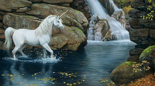 Unicórnio, criatura mitológica, que tem a forma de um cavalo, geralmente branco, com um único chifre em espiral no meio da testa.  O nome "unicórnio" significa "um só chifre". Sua imagem está associada à pureza e à força. Segundo as narrativas, eles são seres dóceis; porém são as mulheres virgens que têm mais facilidade para tocá-los.