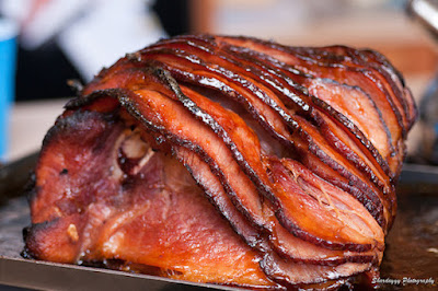 http://www.rachaelrayshow.com/recipe/12933_Katie_Lees_Apricot_Glazed_Ham/