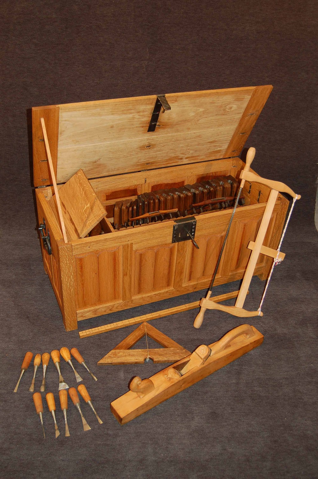 st. thomas guild - medieval woodworking, furniture and