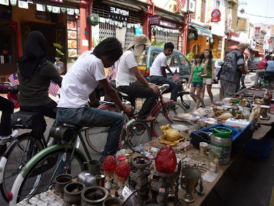 Basikal Melaka: Lawatan ke Pasar Karat (pasar jualan antik 