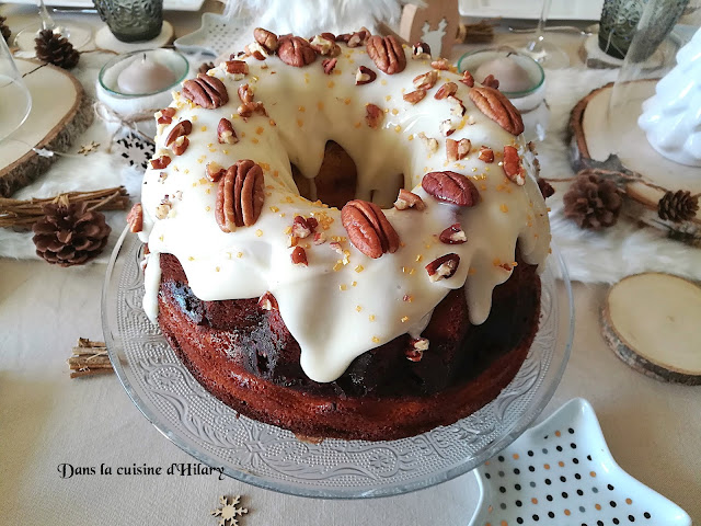 Bundt cake de Noël farci aux épices et noix de pécan - Dans la cuisine d'Hilary